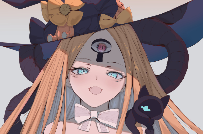 1girl, abigail_williams_(fate), abigail_williams_(swimsuit_foreigner)_(fate), abigail_williams_(swimsuit_foreigner)_(third_ascension)_(fate), bare_shoulders, black_cat, black_hat, blonde_hair
