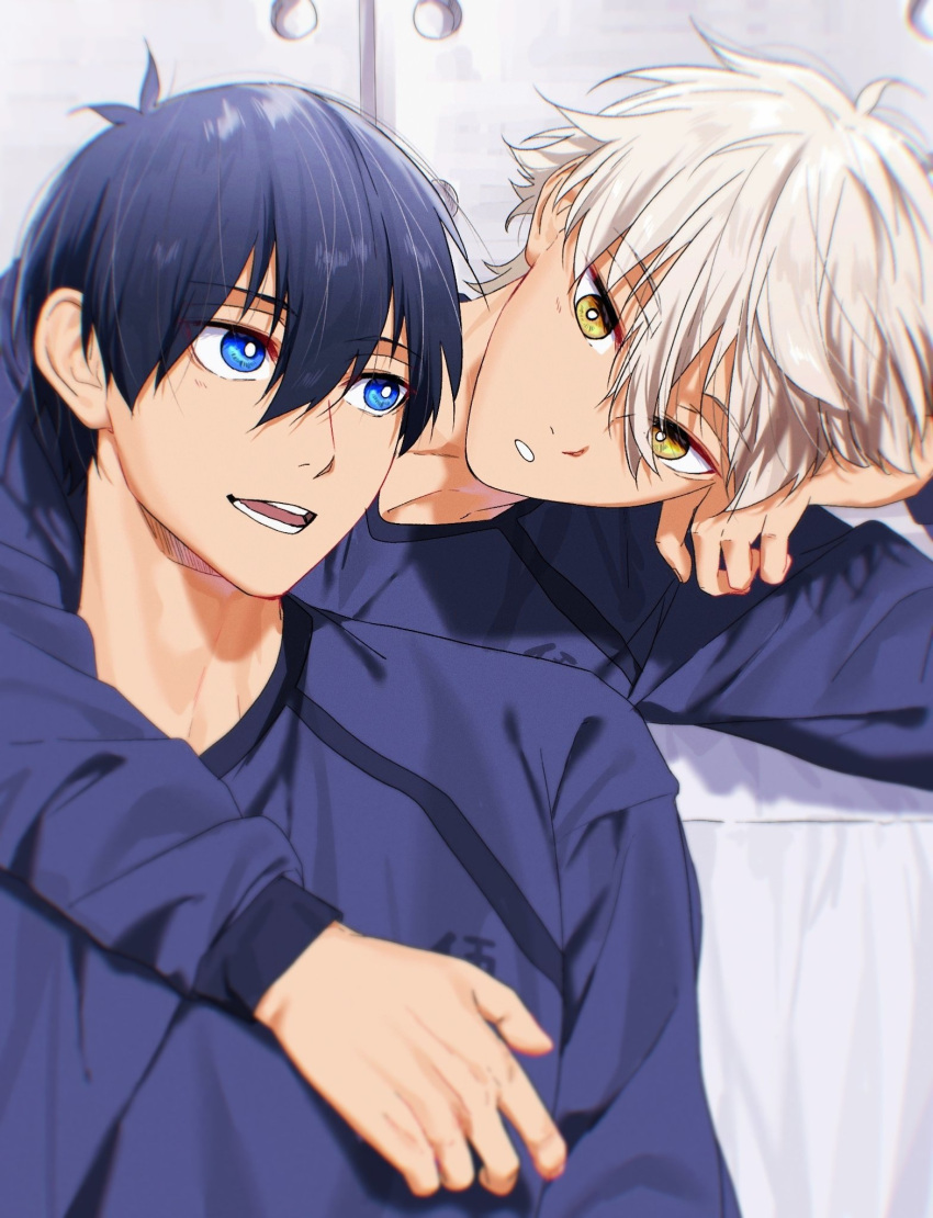 2boys, arm_around_shoulder, behind_another, bl_111252, blue_eyes, blue_hair, blue_lock, blue_shirt