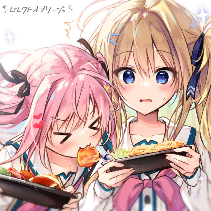 >_<, 2girls, :3, ahoge, black_ribbon, blonde_hair, blue_eyes, blue_ribbon