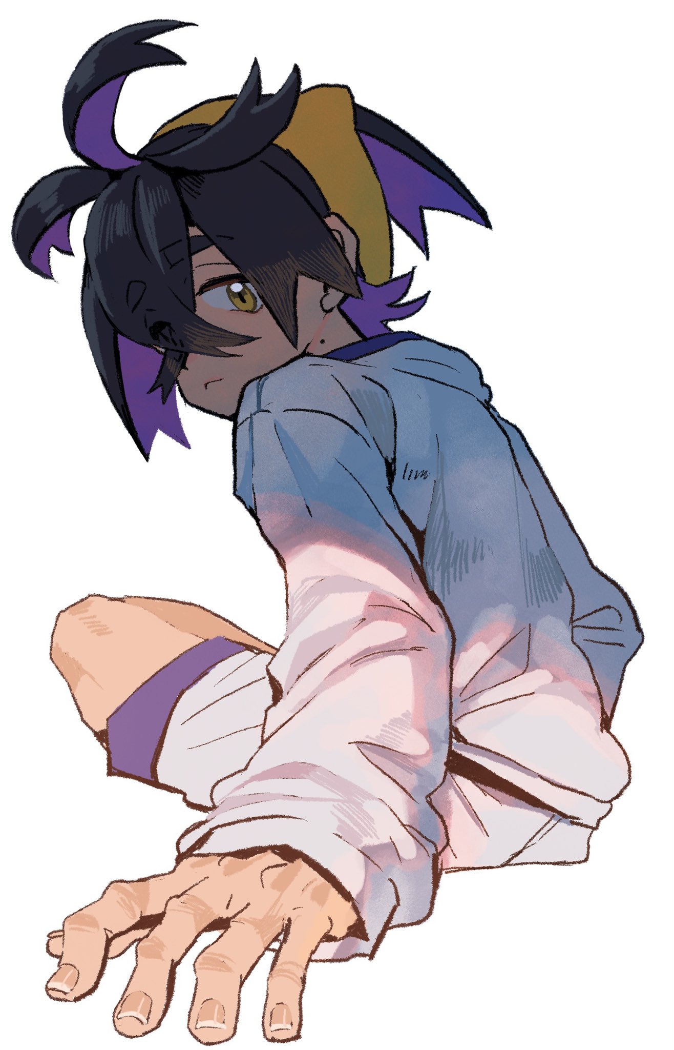 1boy, :<, azukimomonaka, black_hair, closed_mouth, crossed_bangs, hair_between_eyes, hair_over_one_eye, hairband, highres, jacket, kieran_(pokemon), long_sleeves, looking_at_viewer, looking_back, male_focus, mole, mole_on_neck, multicolored_hair, pokemon, pokemon_sv, purple_hair, shorts, simple_background, sitting, solo, white_background, white_jacket, white_shorts, yellow_eyes, yellow_hairband