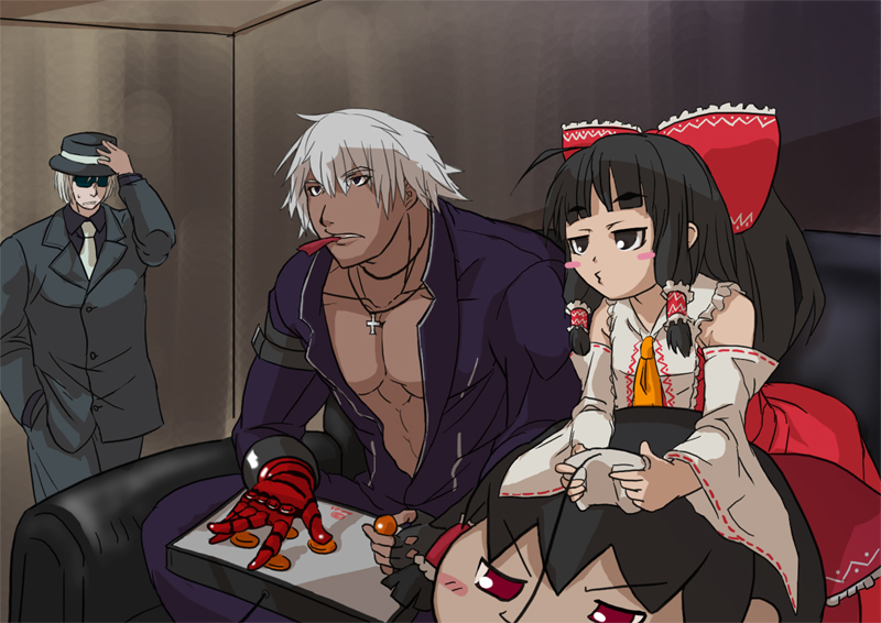 black_eyes, black_hair, blush_stickers, bow, controller, crossover, detached_sleeves, game_controller, gennojo_hyuga, hair_bow, hair_tubes, hakurei_reimu, hat, hyuuga_gennojou, jewelry, k', king_of_fighters, long_hair, m.u.g.e.n, miko, mugen_(game), necklace, necktie, o3o, playing, playing_games, red_eyes, rekise, shikigami_no_shiro, short_hair, silver_hair, snk, touhou, yukkuri_shiteitte_ne