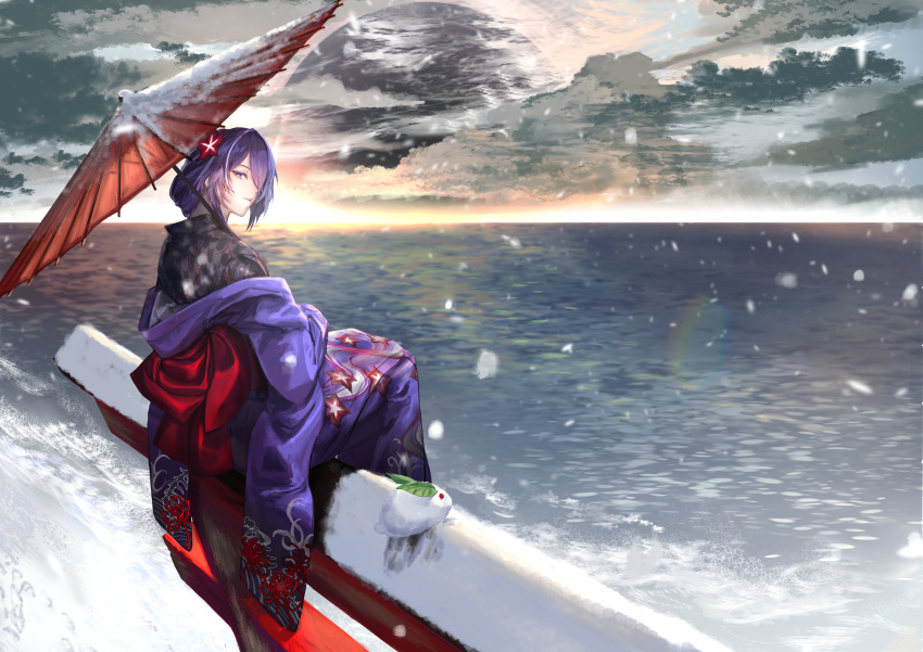 1girl, absurdres, acheron_(honkai:_star_rail), alternate_costume, clouds, cloudy_sky, commentary_request, flower, hair_flower, hair_ornament, highres, holding, holding_umbrella, honkai:_star_rail, honkai_(series), japanese_clothes, kimono, looking_at_viewer, ocean, oil-paper_umbrella, outdoors, parted_lips, purple_hair, purple_kimono, qdx4p, red_umbrella, sitting_on_torii, sky, snow, snowing, solo, sunrise, torii, umbrella, violet_eyes, water