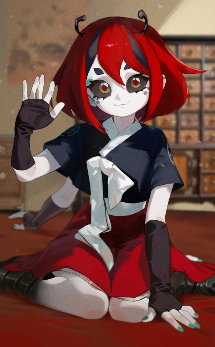 1girl, :3, absurdres, antennae, arthropod_girl, beri_(beribug), black_gloves, black_hair