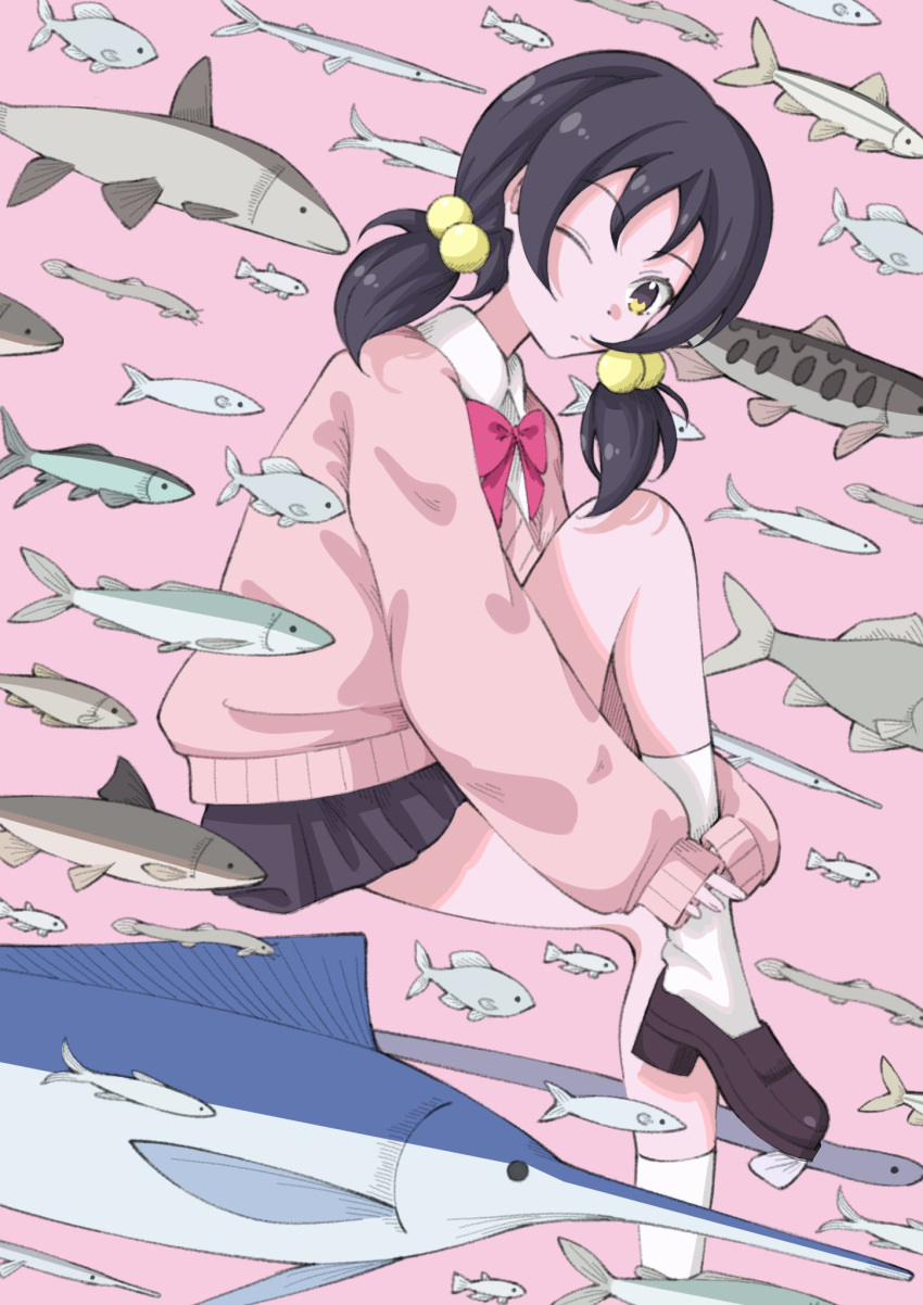 1girl, asajihanasaki, black_hair, blonde_hair, bow, bowtie, cardigan, collared_shirt, fish, hair_bobbles, hair_ornament, highres, kaai_yuki, loafers, looking_at_viewer, low_twintails, one_eye_closed, pink_cardigan, school_uniform, shirt, shoes, skirt, socks, solo, swordfish, too_many, too_many_fish, twintails, vocaloid, zako_(vocaloid)