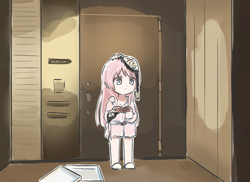 1girl, anon_tokyo_(bang_dream!), bang_dream!, bang_dream!_it's_mygo!!!!!, box, chihaya_anon, closed_mouth, commentary