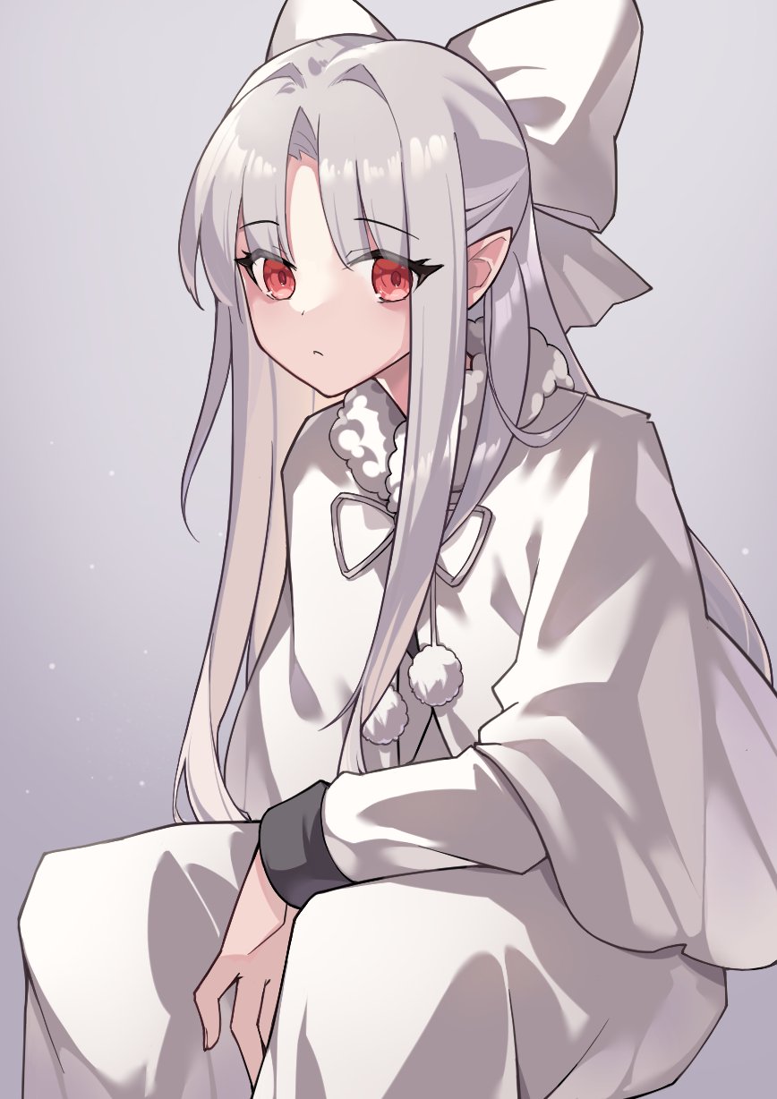 1girl, :<, bow, capelet, closed_mouth, coat, dress, grey_background