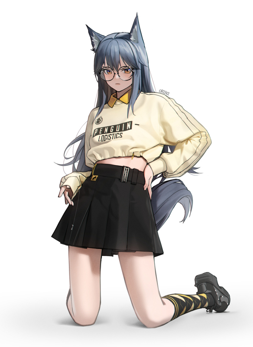 1girl, alternate_costume, animal_ears, arknights, bespectacled, black-framed_eyewear, black_hair, black_socks, brown_eyes, clothes_writing, collar, cropped_sweater, full_body, glasses, highres, kneehighs, kneeling, long_hair, long_sleeves, looking_at_viewer, midriff, midriff_peek, orini, pleated_skirt, round_eyewear, shoes, simple_background, skirt, sneakers, socks, sweater, tail, texas_(arknights), turtleneck, turtleneck_sweater, v-shaped_eyebrows, very_long_hair, white_background, wolf_ears, wolf_girl, wolf_tail