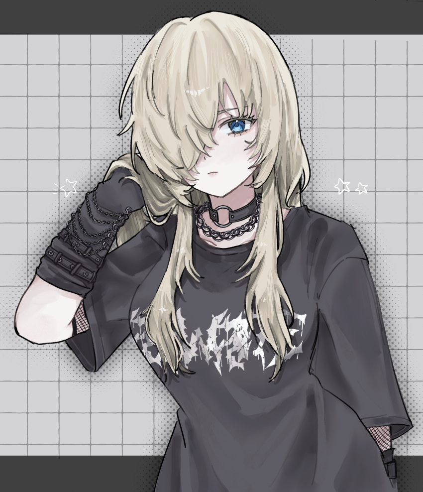 1girl, absurdres, alternate_costume, black_choker, black_shirt, blue_eyes, chain, choker, fishnets, goddess_of_victory:_nikke, grave_(nikke), grid_background, hair_over_one_eye, highres, nigmgm_o, o-ring, o-ring_choker, shirt, solo, star_(symbol), upper_body