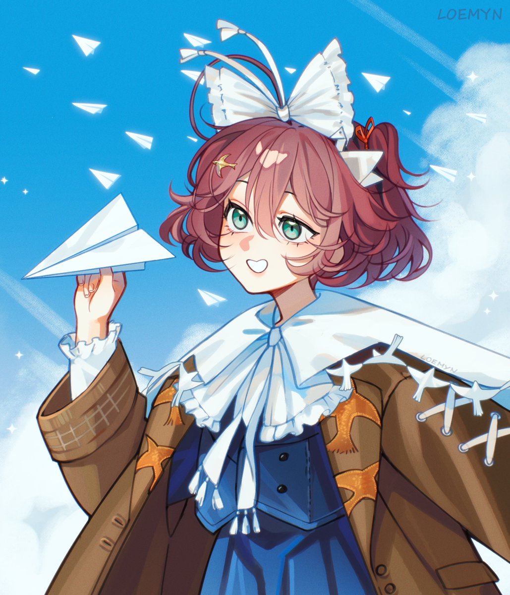 1girl, ahoge, artist_name, blue_eyes, blue_jacket, blue_skirt, blue_sky, bow, brown_coat, brown_hair, clouds, coat, flutterpage, grin, hair_bow, hand_up, highres, holding, holding_paper_airplane, jacket, loemyn, paper_airplane, reverse:1999, short_hair, skirt, sky, smile, solo, upper_body, white_bow