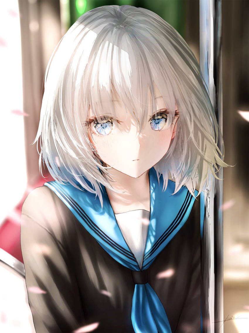 1girl, black_shirt, blue_eyes, blue_neckerchief, blue_sailor_collar, blurry, blurry_background, commentary_request