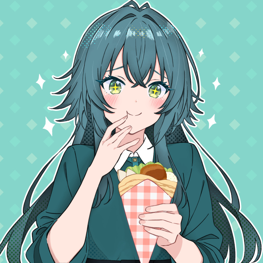 +_+, 1girl, antenna_hair, argyle_background, blush, commentary_request, crepe, eating, fingernails, food, gakuen_idolmaster, green_eyes, green_hair, green_shirt, hair_flaps, highres, holding, holding_food, idolmaster, long_hair, ocha_(wnyf3738), outline, shirt, smile, solo, sparkle, tsukimura_temari, upper_body, very_long_hair, white_outline