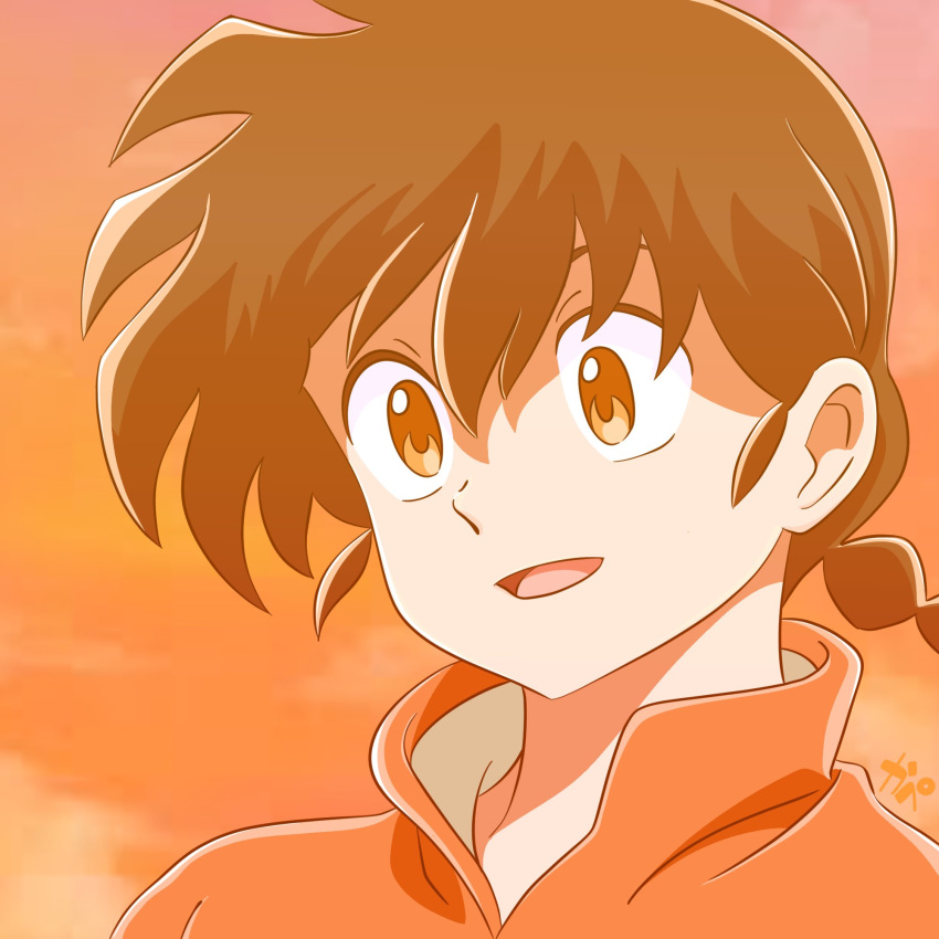1boy, artist_name, black_hair, braid, close-up, commentary_request, highres, looking_to_the_side, male_focus, open_mouth, orange_sky, ranma_1/2, red_shirt, saotome_ranma, shirt, sky, smile, sunset, translated, upper_body, yamaguchi_kappei_(artist)
