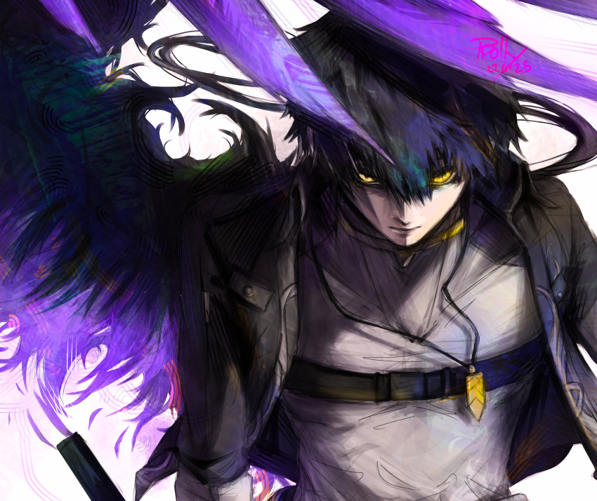 1boy, absurdres, bird_wings, black_gloves, black_hair, black_jacket, black_wings, feathered_wings, gloves, glowing, glowing_eye, glowing_eyes, gold_necklace, grey_shirt, highres, holding, holding_sword, holding_weapon, jacket, jewelry, male_rover_(wuthering_waves), necklace, prolly, rover_(wuthering_waves), shirt, single_wing, sword, weapon, white_background, wings, wuthering_waves, yellow_eyes