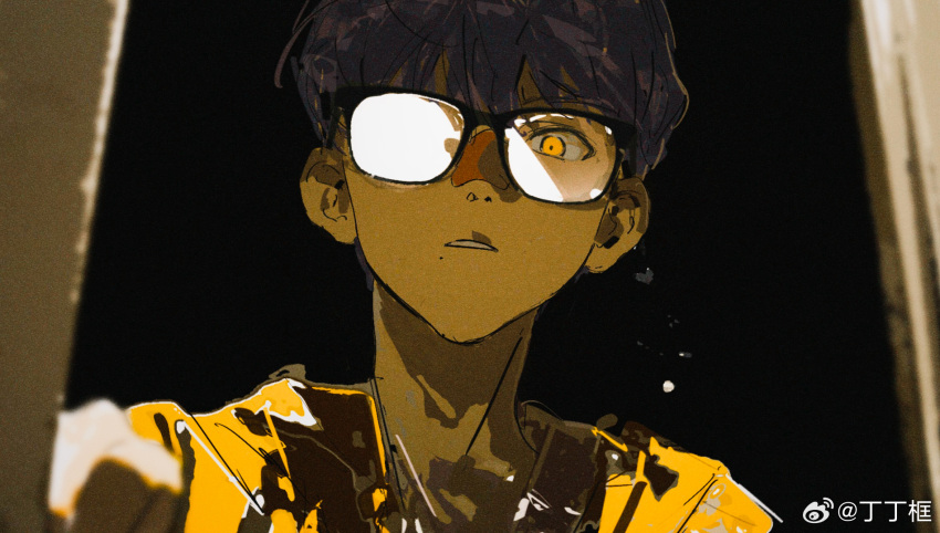 1boy, ami_(fusheng_yi_xi), fusheng_yi_xi, glasses, grey_hair, highres, looking_at_viewer, male_focus