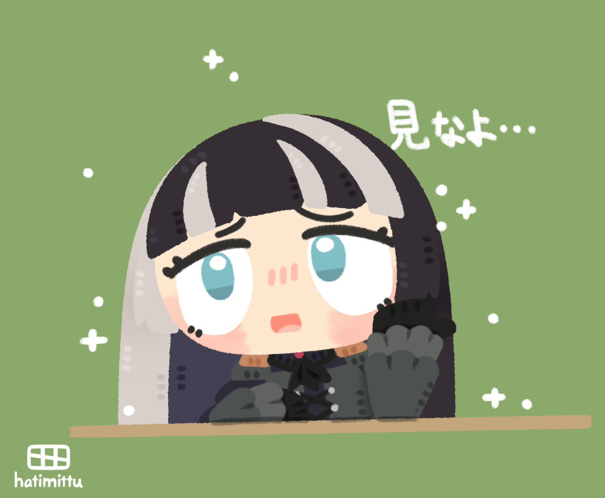 1girl, 888hatimittu, artist_logo, black_dress, black_gloves, black_hair, chibi, chibi_only, dress, gloves, gothic_lolita, green_background, highres, hololive, hololive_dev_is, juufuutei_raden, juufuutei_raden_(1st_costume), logo, lolita_fashion, multicolored_hair, official_art, open_mouth, solo, streaked_hair, two-tone_hair, upper_body, white_hair