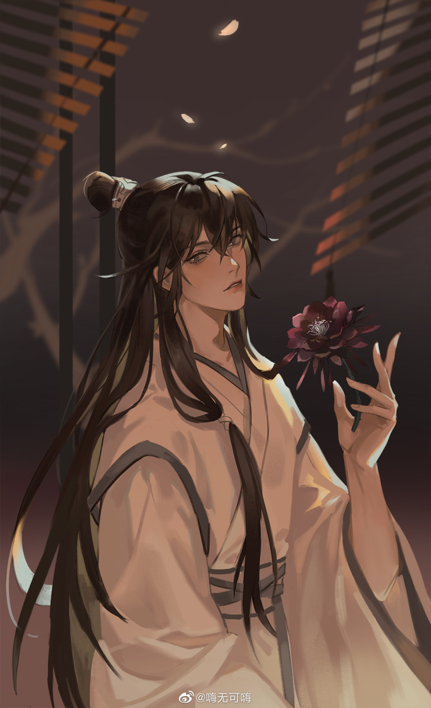 1boy, blurry, blurry_background, branch, brown_hair, chinese_clothes, cowboy_shot, erha_he_tadebai_mao_shizun