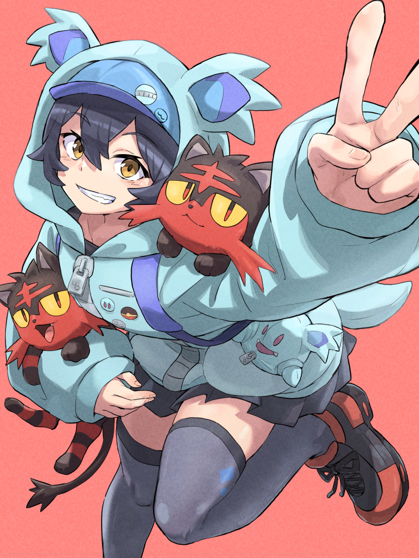 1girl, black_hair, black_skirt, black_thighhighs, blue_hat, cat, hair_between_eyes, hat, highres, hood, hood_up, hoodie, itsudzumi, litten, long_sleeves, looking_at_viewer, nyabiko_(pokemon), pleated_skirt, pokemon, pokemon_(anime), pokemon_(creature), pokemon_horizons, red_background, shoes, short_hair, skirt, smile, teeth, thigh-highs, v, yellow_eyes