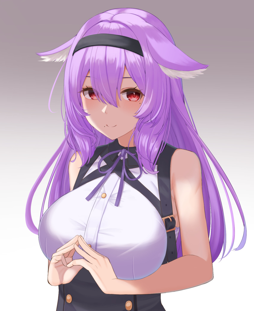 1girl, animal_ear_fluff, animal_ears, bare_arms, bare_shoulders, black_hairband, black_skirt, blush
