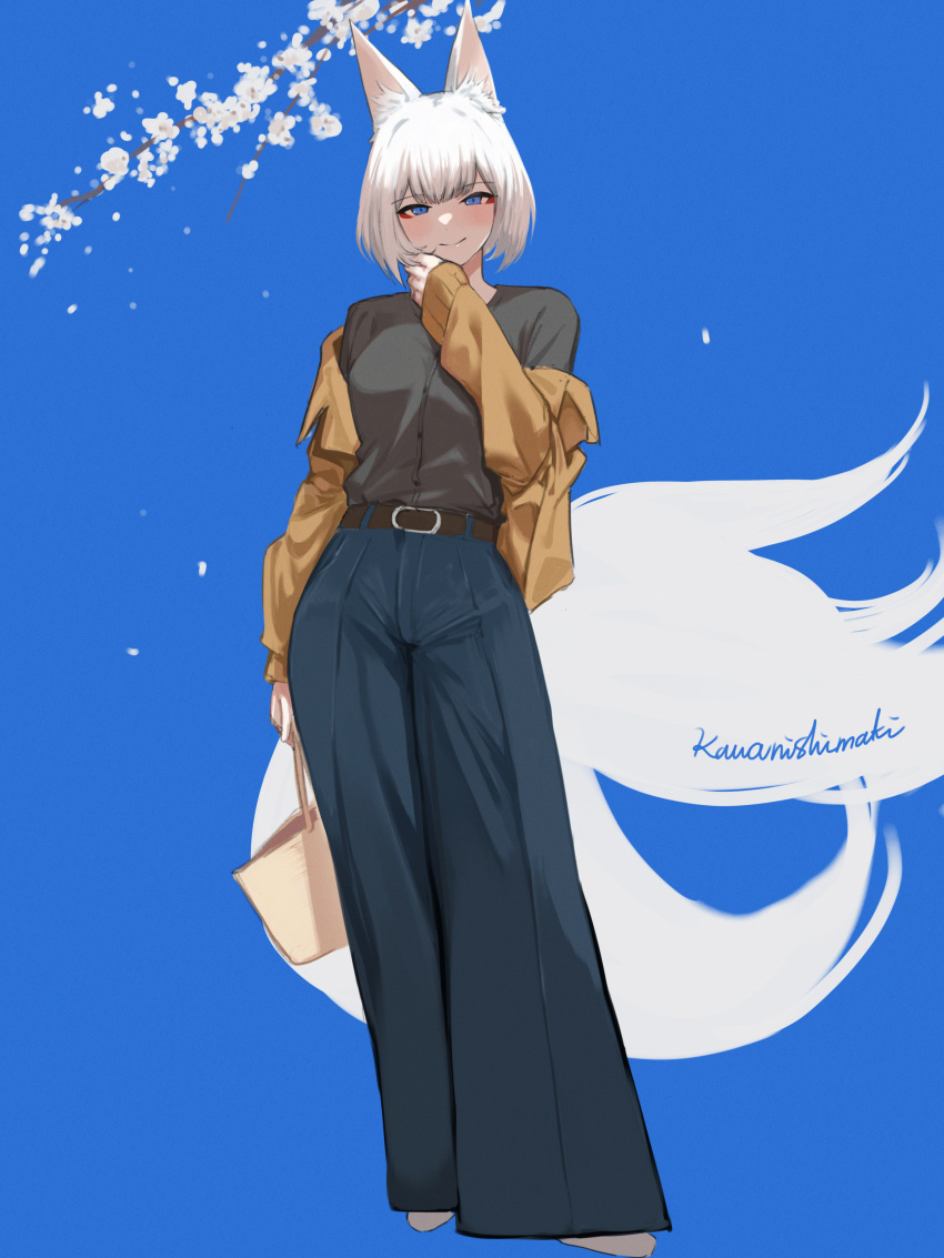 1girl, absurdres, akizuki_(17769498), azur_lane, blue_background, commentary, fox_tail, full_body