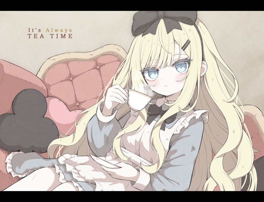 alice_(alice_in_wonderland), alice_in_wonderland, apron, black_bow, black_bowtie, blonde_hair, blue_dress, blue_eyes