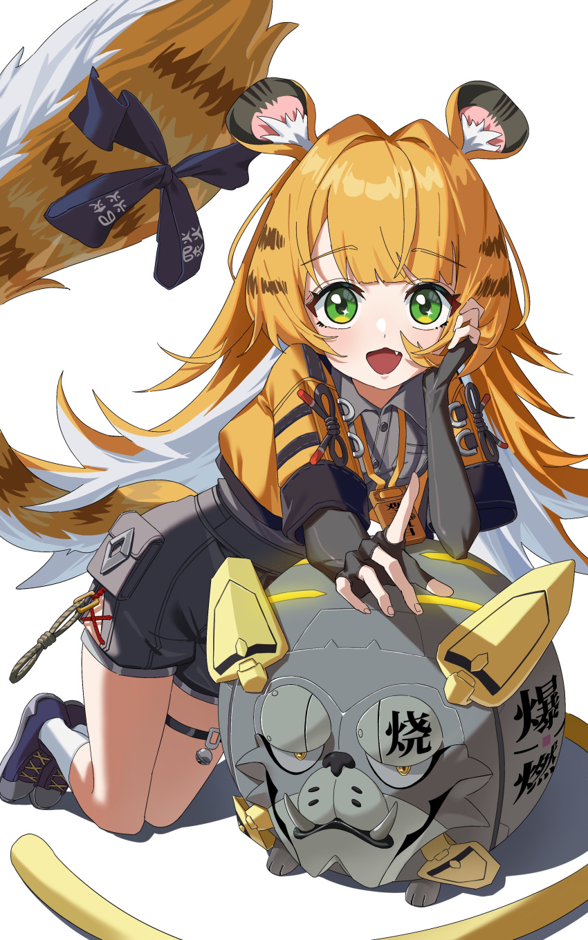 1girl, absurdres, aichry, animal_ear_fluff, animal_ears, blonde_hair, colored_inner_hair, green_eyes