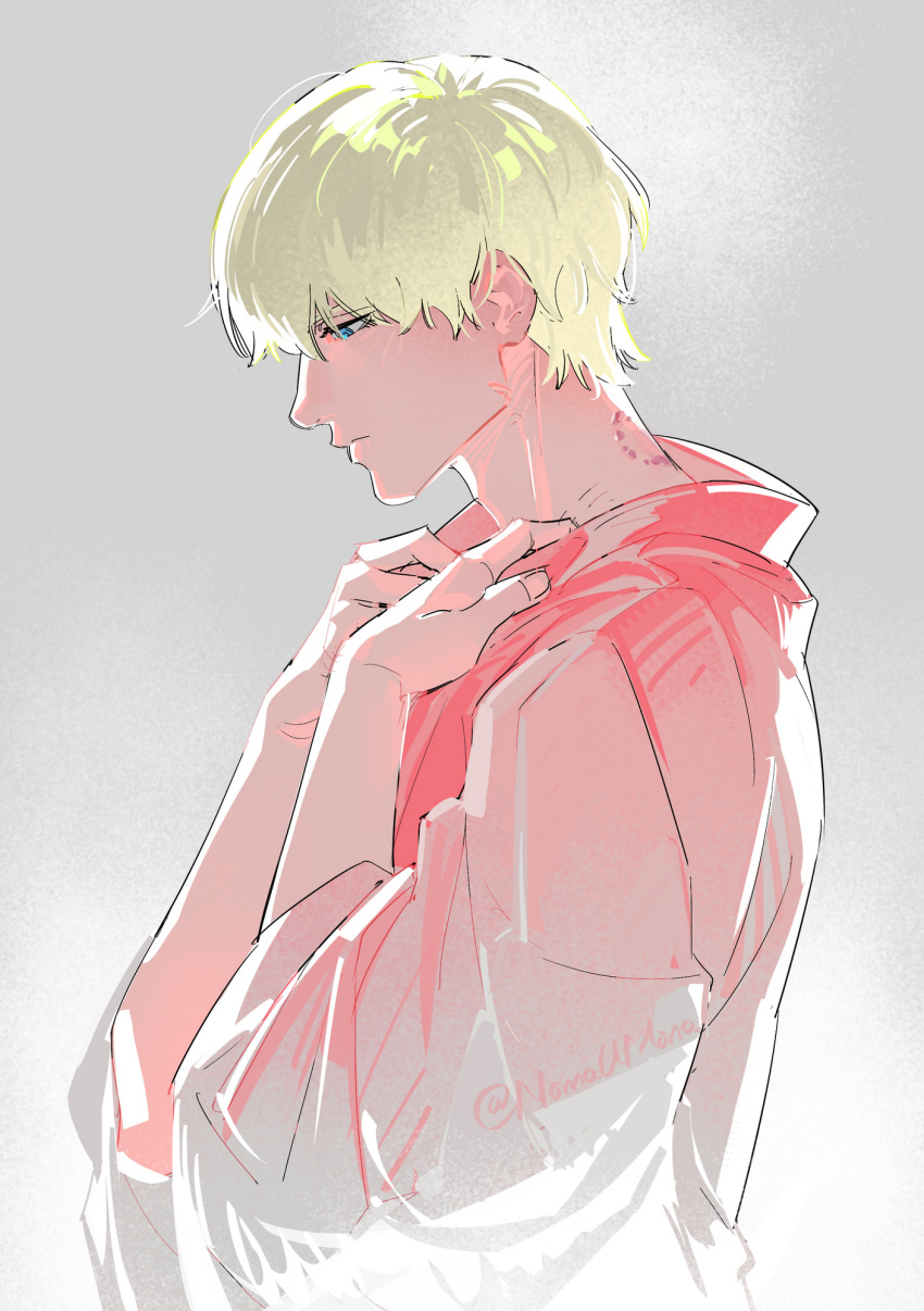 1boy, artist_name, blonde_hair, blue_eyes, commentary_request, grey_background, gundam, gundam_gquuuuuux