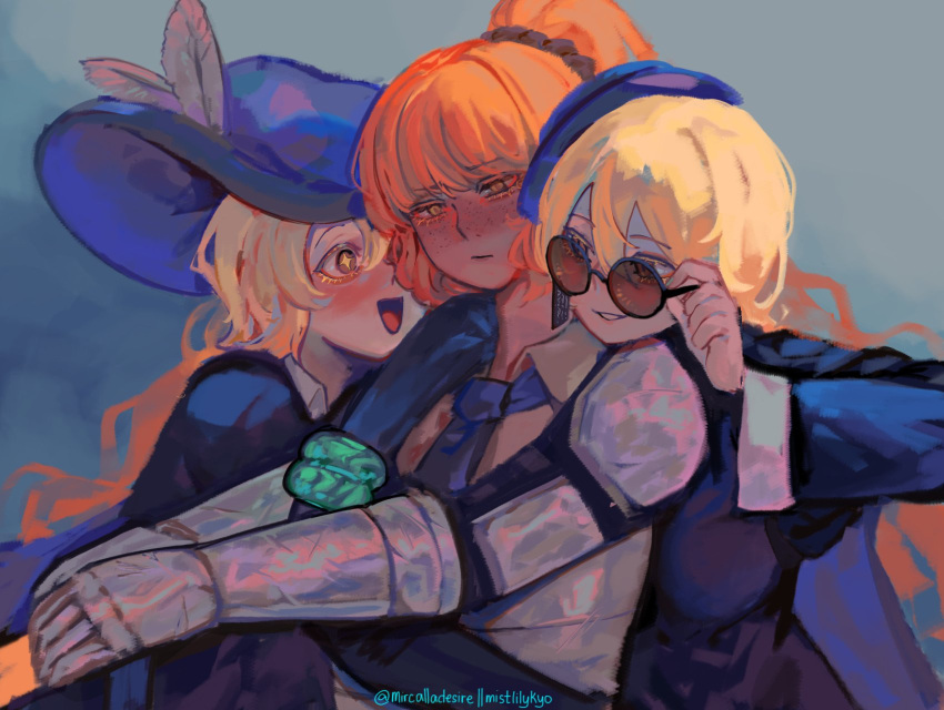 +_+, 3girls, :d, black_dress, black_gloves, black_jacket, blonde_hair, blue_background