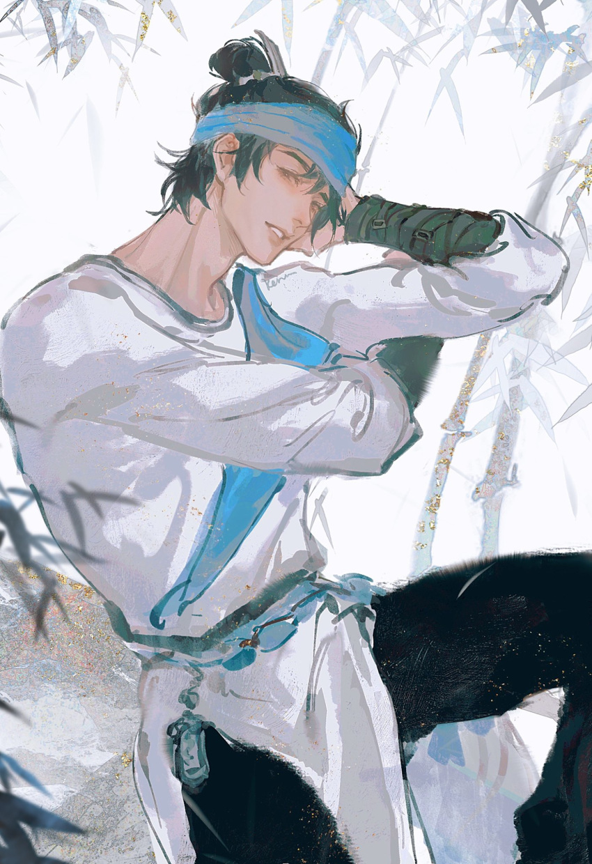 1boy, arm_guards, bamboo, black_hair, black_pants, blue_headband, brown_eyes, chinese_clothes, chinese_commentary, feet_out_of_frame, hand_on_own_face, hand_up, hanfu, headband, highres, keru233, knee_up, long_sleeves, male_focus, new_gods:_yang_jian, outdoors, pants, parted_lips, rock, sash, short_hair, sitting, smile, solo, tassel, topknot, updo, white_background, white_hanfu, xiao_guan_(headdress), yang_jian_(new_gods:_yang_jian)