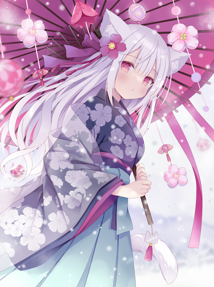 1girl, animal_ear_fluff, animal_ears, blue_kimono, blue_skirt, blush, bow, cat_charm, cat_ears, cat_girl, cat_tail, center-flap_bangs, commentary_request, cowboy_shot, dot_nose, floral_print, floral_print_kimono, flower, from_side, hair_between_eyes, hair_bow, hair_flower, hair_ornament, hakama, hakama_skirt, hoshino_koucha, japanese_clothes, kimono, long_hair, long_sleeves, looking_at_viewer, new_year, oil-paper_umbrella, original, pink_eyes, pink_flower, pink_umbrella, print_kimono, purple_bow, purple_flower, sidelocks, skirt, snow, solo, tail, turning_head, umbrella, white_background, white_hair, wide_sleeves