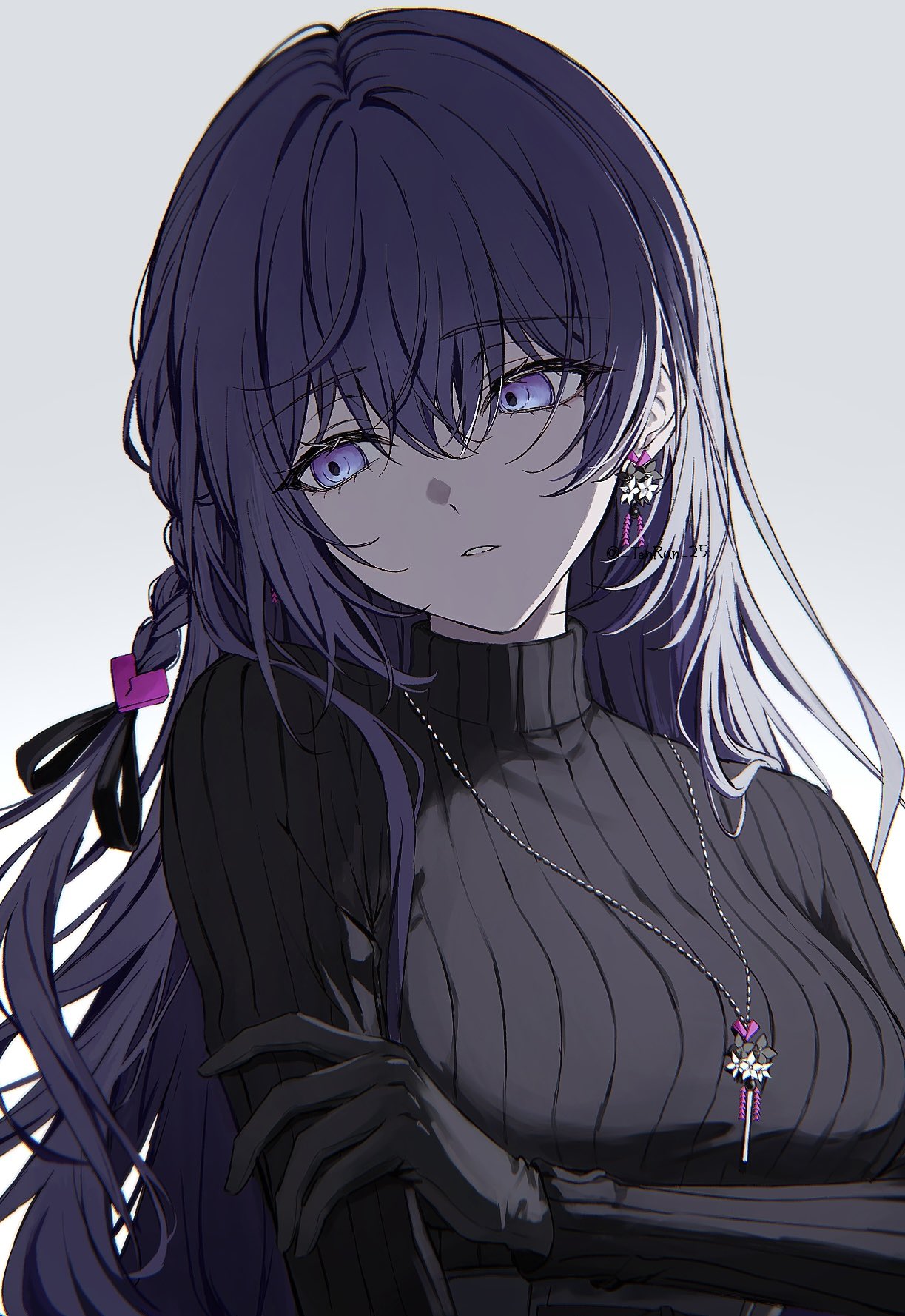 1girl, arm_at_side, arm_under_breasts, asahina_mafuyu, black_gloves, black_ribbon, black_sweater, braid, breasts, crossed_bangs, earrings, facing_viewer, flower, flower_earrings, flower_necklace, gloves, gradient_background, grey_background, hair_between_eyes, hair_ribbon, hand_on_own_arm, highres, jewelry, large_breasts, long_hair, long_sleeves, necklace, official_alternate_costume, official_alternate_hair_length, official_alternate_hairstyle, parted_lips, project_sekai, purple_hair, ribbed_sweater, ribbon, seina1211, sidelighting, sidelocks, sideways_glance, simple_background, solo, soshite_hari_wa_ugokidasu_(project_sekai), sweater, turtleneck, turtleneck_sweater, upper_body, violet_eyes, white_background