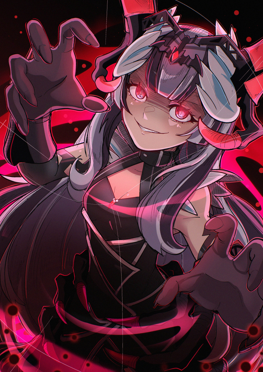 1girl, absurdres, ailheim, black_dress, black_hair, commentary, dark_persona, dragon_horns, dress, english_commentary, evil_smile, fire_emblem, fire_emblem_engage, fire_emblem_heroes, highres, horns, long_hair, looking_at_viewer, multicolored_hair, red_eyes, sleeveless, sleeveless_dress, smile, solo, two-tone_hair, very_long_hair, veyle_(fell_successor)_(fire_emblem), veyle_(fire_emblem), white_hair