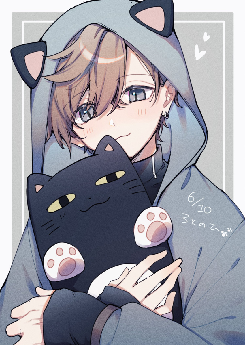 1boy, :3, animal_hood, blush, brown_hair, cat_day, closed_mouth, grey_eyes, hair_between_eyes, highres, holding, holding_stuffed_toy, hood, hood_up, kanae_(11th_costume)_(nijisanji), kanae_(nijisanji), long_sleeves, male_focus, mole, mole_under_eye, nekojiri, nijisanji, paw_print, roto_(kanae), simple_background, sleeves_past_wrists, solo, stuffed_animal, stuffed_cat, stuffed_toy, upper_body, virtual_youtuber