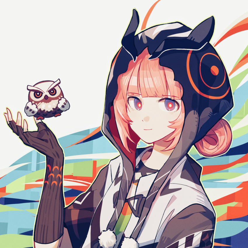 1girl, abstract_background, absurdres, animal_ear_hood, bird, black_gloves, black_jacket, blue_eyes, closed_mouth, elbow_gloves, fingerless_gloves, ganezugarrrrr, gloves, hair_bun, hand_up, highres, hood, hood_up, jacket, kaf_(kamitsubaki_studio), kamitsubaki_studio, multicolored_eyes, multicolored_jacket, owl, pink_hair, pom_pom_(clothes), red_eyes, short_hair, short_sleeves, smile, solo, virtual_youtuber, white_background, white_jacket, yellow_pupils