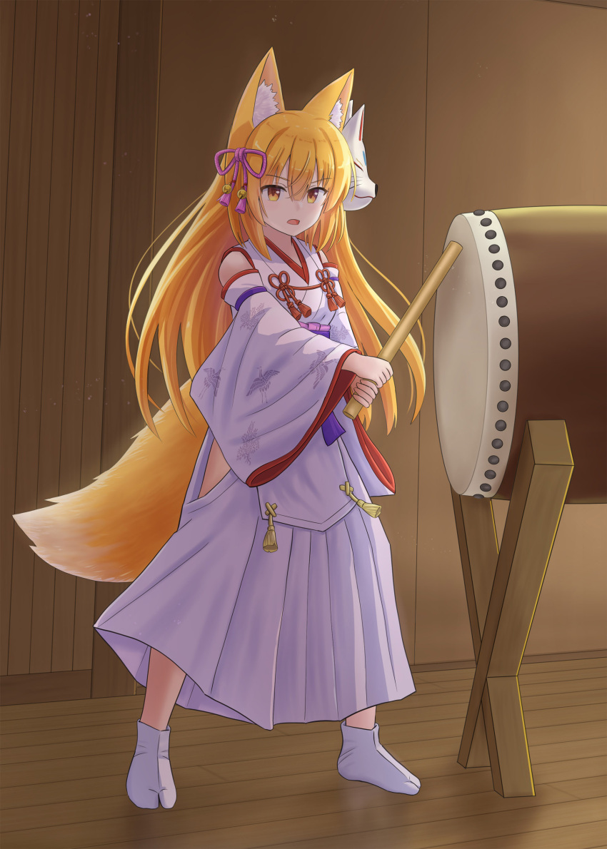 1girl, absurdres, animal_ear_fluff, animal_ears, bare_shoulders, blonde_hair, brown_eyes, commentary_request