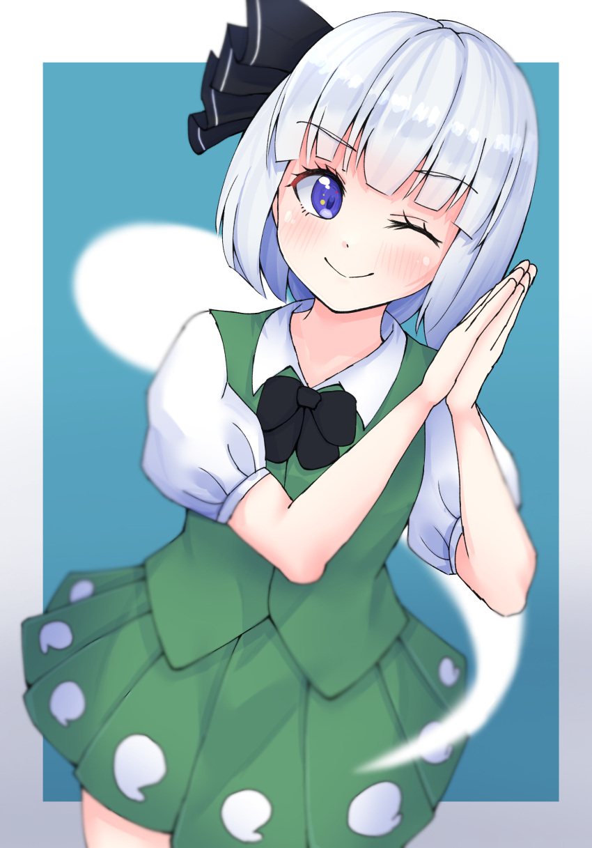 1girl, black_bow, black_bowtie, black_hairband, black_ribbon, blue_background, blue_eyes, bob_cut