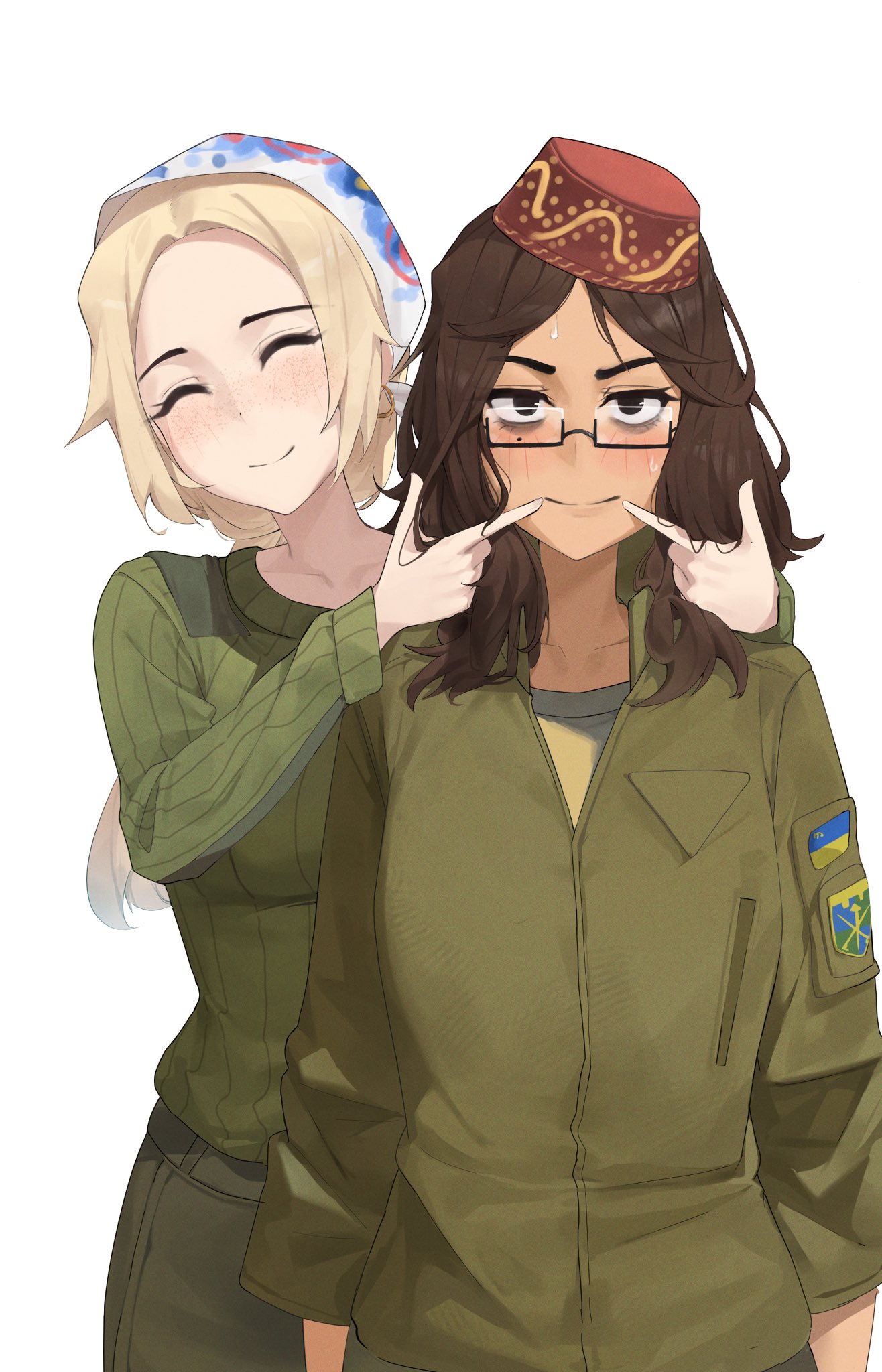 2girls, ai-bon, baggy_clothes, black_eyes, blonde_hair, brown_hair, closed_eyes, commission