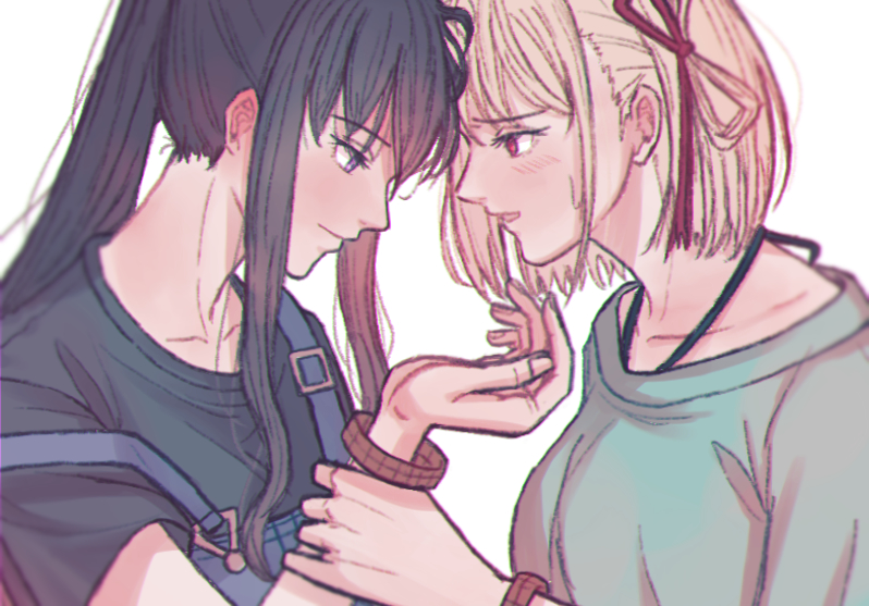 2girls, black_hair, black_shirt, blonde_hair, blush, bracelet, closed_mouth, commentary_request