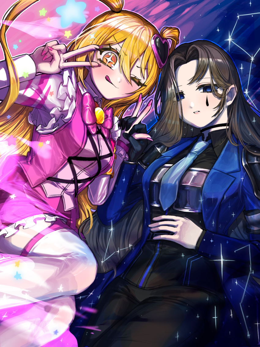 +_+, 2girls, ;q, armband, black_shirt, blonde_hair, blue_eyes, blue_jacket