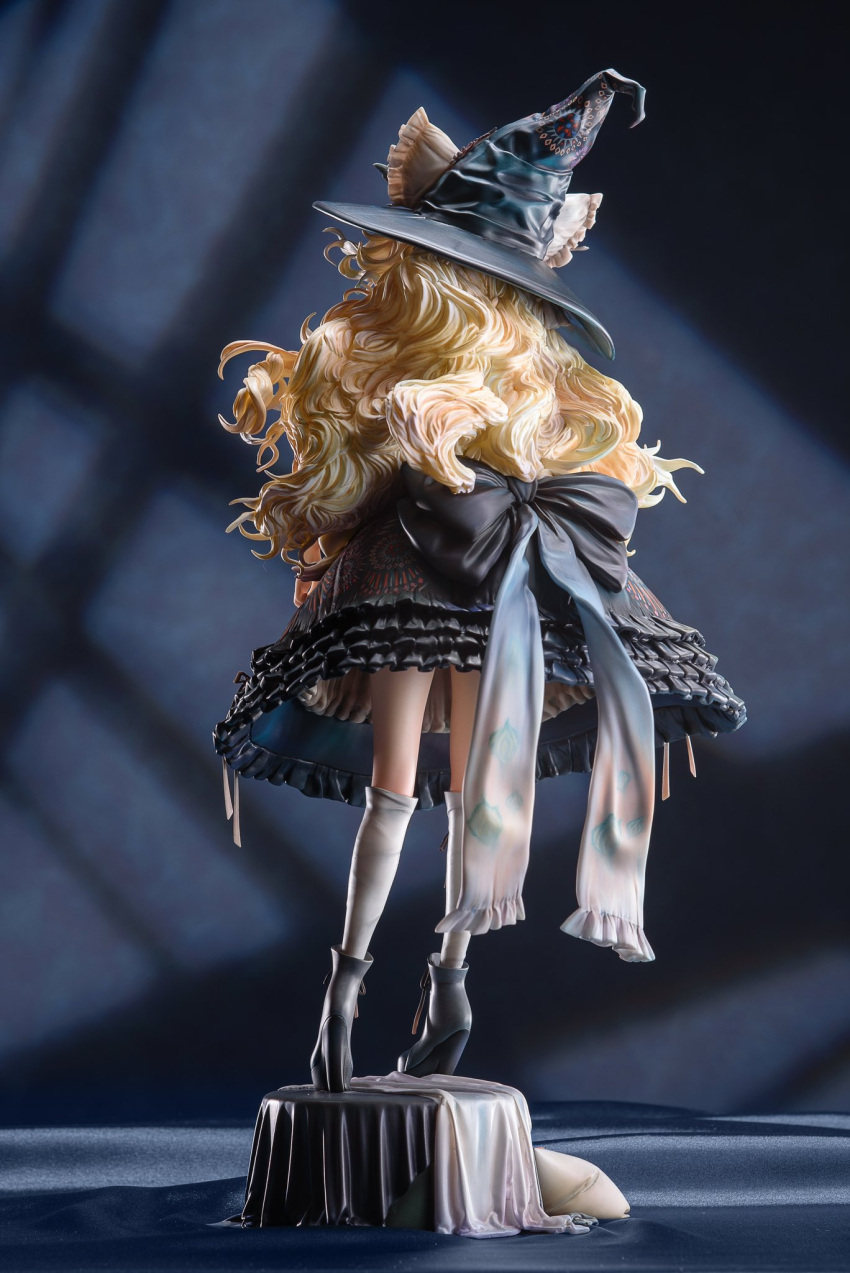 1girl, alternate_costume, back_bow, black_boots, black_bow, black_hat, black_skirt, blonde_hair