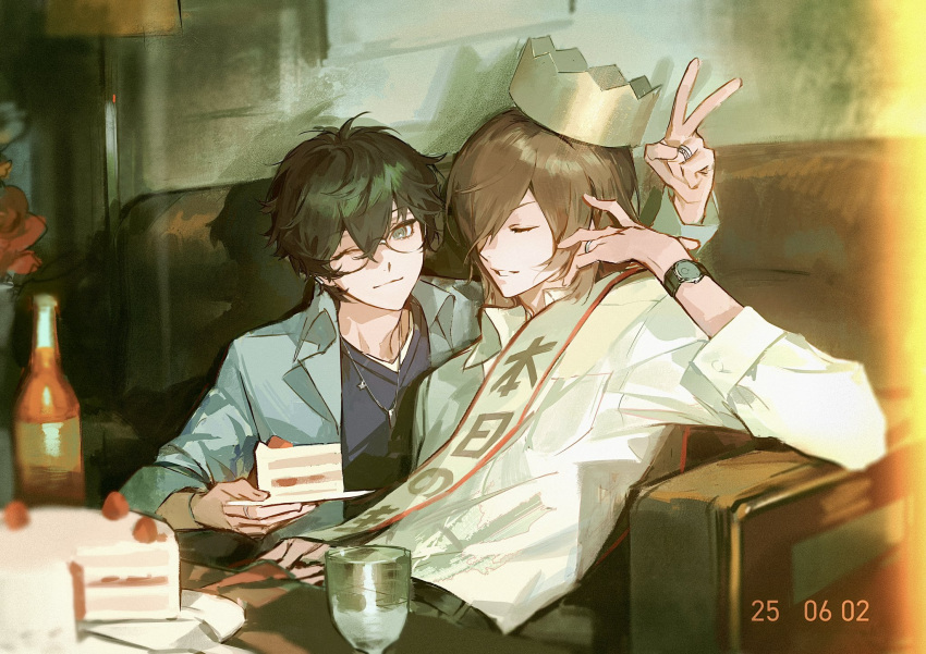 2boys, akechi_gorou, amamiya_ren, birthday, birthday_sash, black_hair, brown_hair, cake