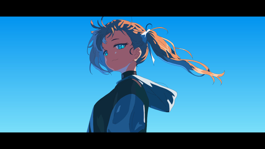 1girl, absurdres, aqua_eyes, black_hoodie, blue_sky, closed_mouth, commentary_request, day