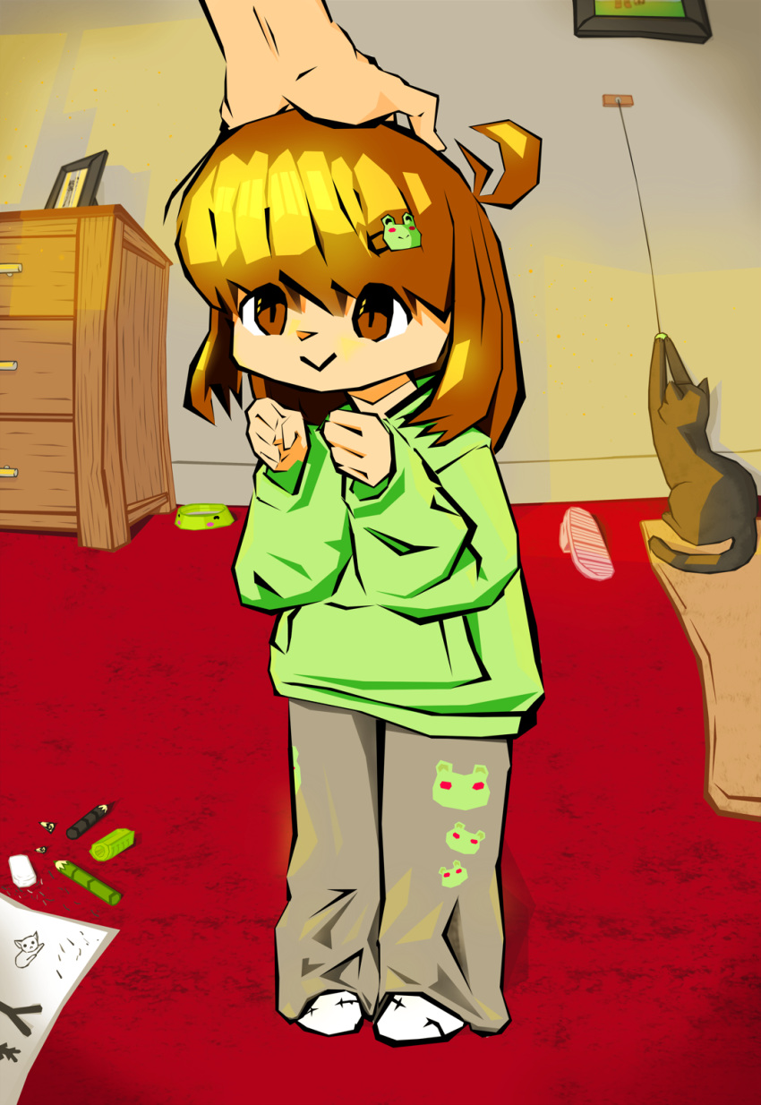 1girl, animal_print, brown_eyes, brown_hair, cat, frog_hair_ornament, frog_print, green_hoodie