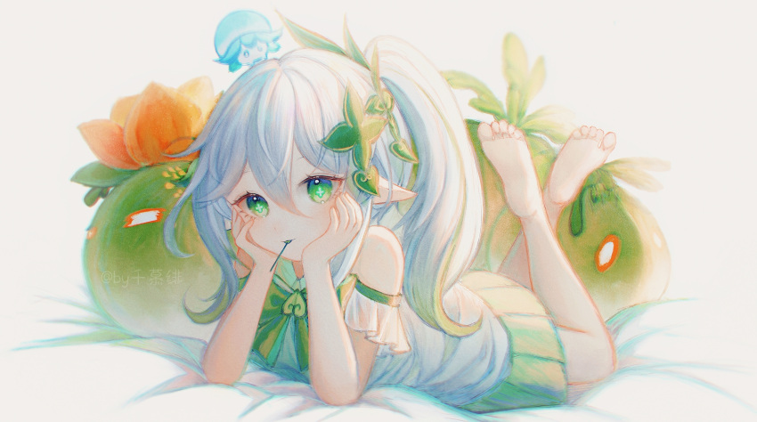 1girl, absurdres, artist_name, barefoot, bed_sheet, bow, bowtie, candy, chinese_commentary, commentary_request, creature_on_head, cross-shaped_pupils, dendro_slime_(genshin_impact), dress, feet, feet_up, food, fungi_(genshin_impact), genshin_impact, gradient_hair, green_bow, green_bowtie, green_eyes, green_hair, hair_between_eyes, hair_ornament, head_rest, highres, leaf_hair_ornament, lollipop, long_hair, looking_at_viewer, lying, multicolored_hair, nahida_(genshin_impact), on_stomach, pointy_ears, qian_mu_fei_fire, side_ponytail, simple_background, slime_(genshin_impact), soles, solo_focus, symbol-shaped_pupils, the_pose, toes, white_background, white_dress, white_hair