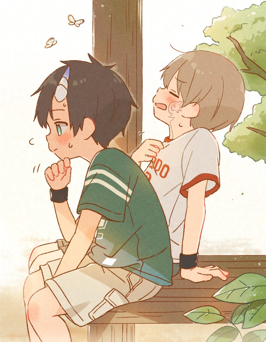 2boys, arm_support, armband, black_armband, blue_shirt, blush, brown_hair, brown_shorts