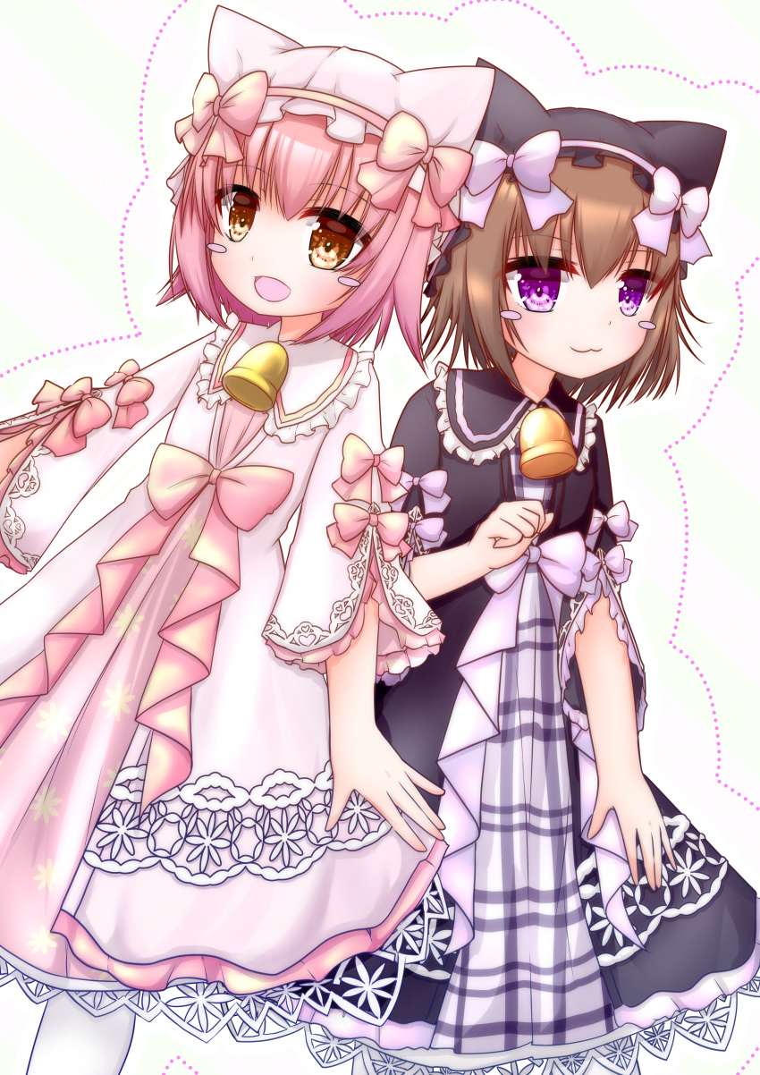 2girls, absurdres, animal_ear_headwear, bell, black_dress, black_hat, blush_stickers, brown_hair, cat_girl, dress, emil_chronicle_online, frilled_hat, frills, hat, highres, multiple_girls, neck_bell, nekomata_midori, nekomata_momo, nightgown, open_mouth, pink_dress, pink_hair, pink_hat, pink_ribbon, purple_ribbon, ribbon, sleepwear, thigh-highs, tkht_sato, violet_eyes, white_background, white_thighhighs, yellow_eyes