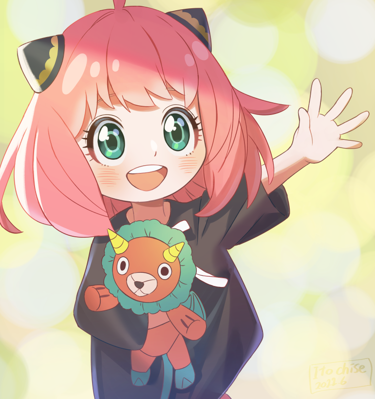 1girl, ahoge, anya_(spy_x_family), black_shirt, blush, child, commentary_request, director_chimera_(spy_x_family)