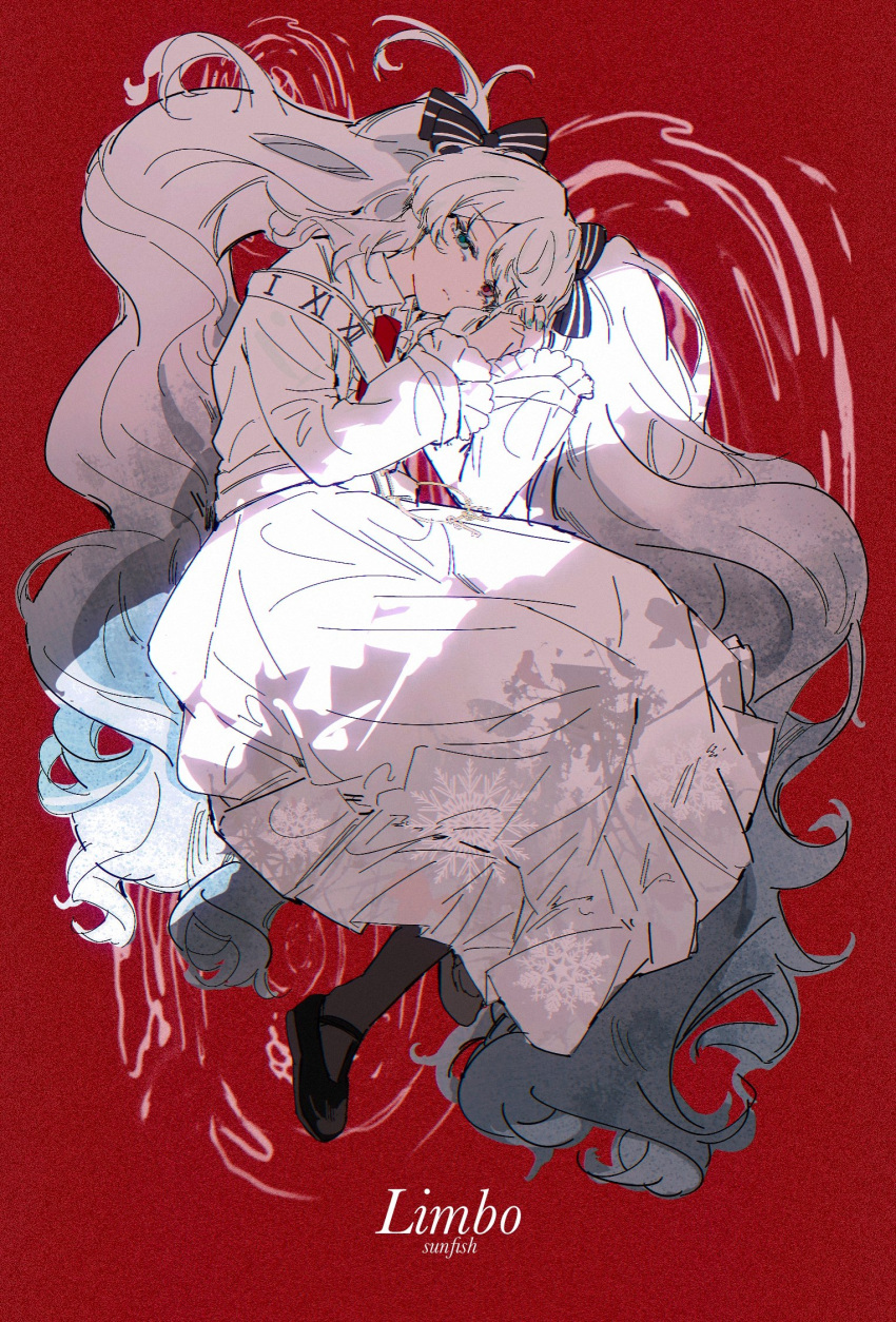 1girl, alternate_hair_color, black_bow, black_pantyhose, black_shoes, blue_eyes, bow, closed_mouth