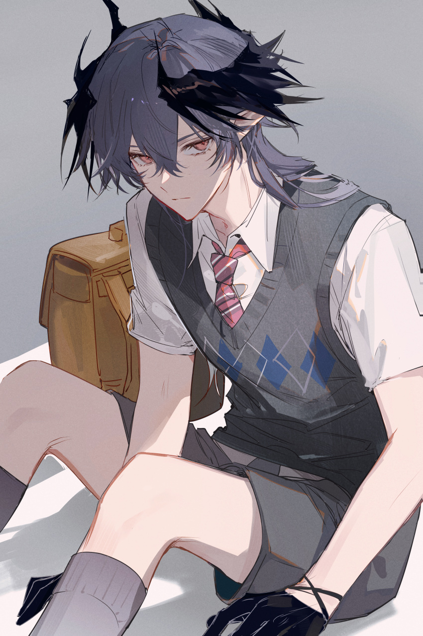1boy, absurdres, alternate_costume, argyle_clothes, argyle_sweater_vest, arknights, bag, black_gloves, black_wings, brown_bag, chinese_commentary, commentary, diagonal-striped_clothes, diagonal-striped_necktie, dress_shirt, expressionless, feet_out_of_frame, gloves, grey_background, grey_hair, grey_shorts, grey_socks, grey_sweater_vest, hair_between_eyes, head_wings, highres, horns, jeathur, logos_(arknights), long_hair, looking_at_viewer, looking_up, male_focus, necktie, on_floor, pointy_ears, red_eyes, red_necktie, school_bag, shadow, shirt, short_sleeves, shorts, simple_background, sitting, socks, solo, striped_clothes, sweater_vest, white_shirt, wings