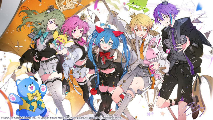 2boys, 3girls, :3, ahoge, aqua_eyes, belt, black_belt, black_shirt, black_shorts, black_thighhighs, blonde_hair, blue_ahir, blue_bow, bow, center_frills, collared_shirt, colorful_palette, commentary_request, copyright_notice, crown, frills, gradient_hair, green_hair, grey_shorts, grey_thighhighs, guest_art, hatsune_miku, highres, holding, holding_stuffed_toy, jacket, kamishiro_rui, kusanagi_nene, long_hair, mini_crown, multicolored_hair, multiple_boys, multiple_girls, navel, necktie, official_art, ootori_emu, pink_hair, project_sekai, purple_hair, purple_necktie, red_bow, second-party_source, shirt, shorts, star-shaped_pupils, star_(symbol), streaked_hair, stuffed_animal, stuffed_rabbit, stuffed_toy, suou_(sdurorhr), symbol-shaped_pupils, tenma_tsukasa, thigh-highs, tie_clip, twintails, two-tone_hair, vocaloid, white_jacket, white_shirt, wonderlands_x_showtime_(project_sekai), wonderlands_x_showtime_miku