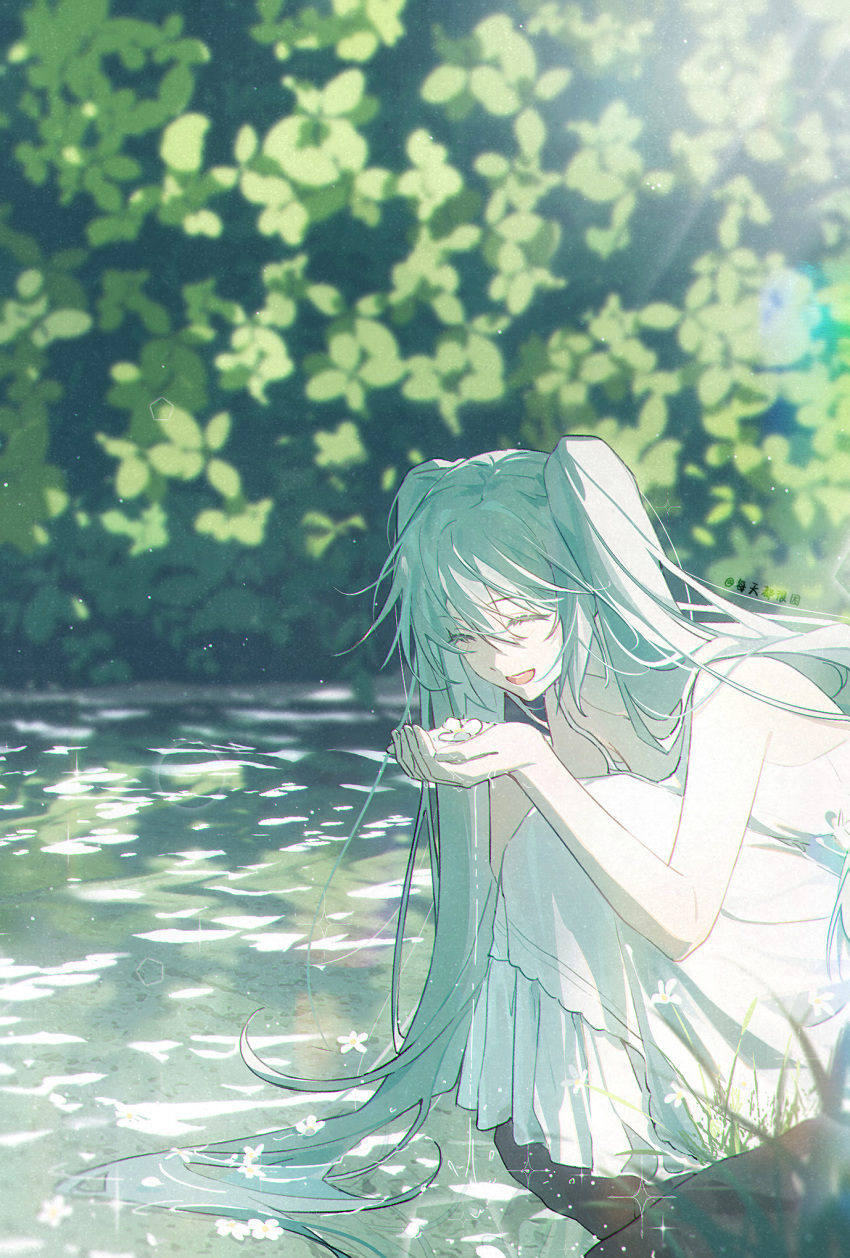 1girl, aqua_hair, armpit_crease, bare_arms, blurry, blurry_background, blurry_foreground, bokeh